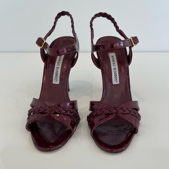 MANOLO BLAHNIK BURGUNDY PATENT LEATHER SANDALS 7.5 - Picture 9 of 15